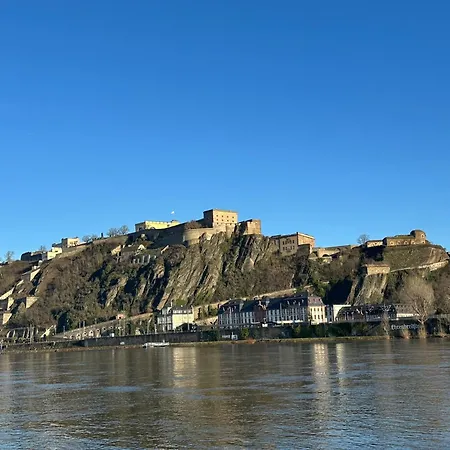 Loewenherz Apartmán *